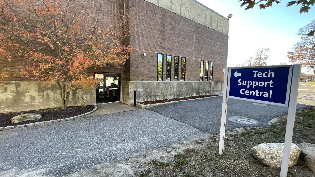 DoIT Tech Support Central Entrance